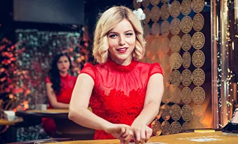 Hệ Thống Vũ Khí Đa Dạng